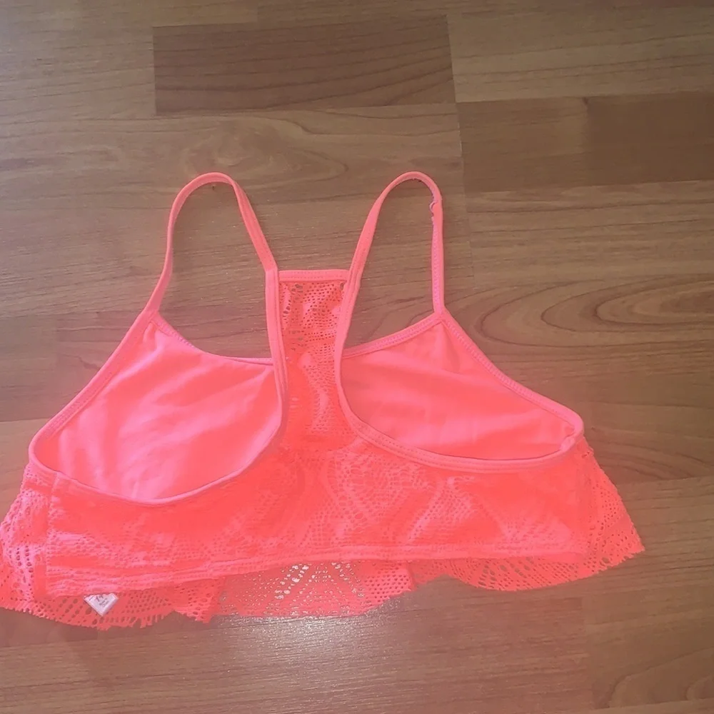 SO girls 2 pieces swimsuit with crochet like material Size 14